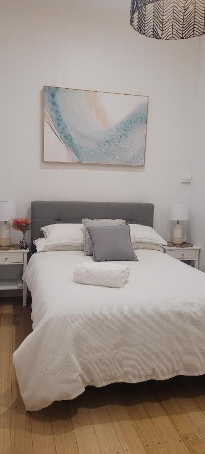 Boutique Beach House In The Heart Of St. Kilda เมลเบิร์น ภายนอก รูปภาพ